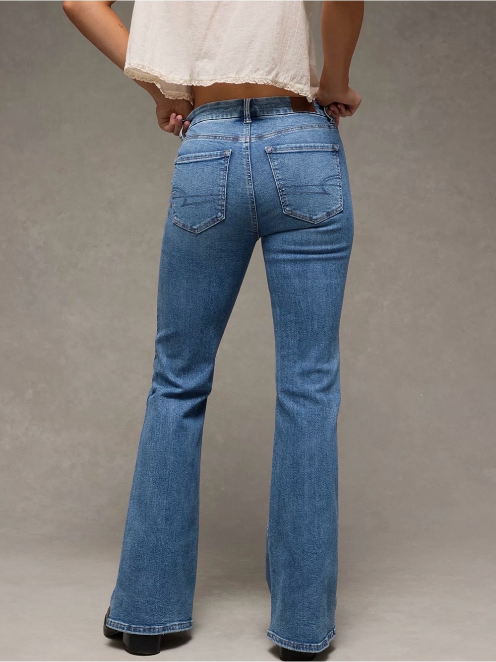 American Eagle Outfitters Medium Blue Flare Jeans - Women